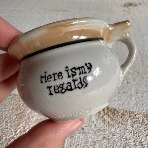 Novelty Mini Chamber Pot Ashtray " Here is my Regards " Quote Ashtray